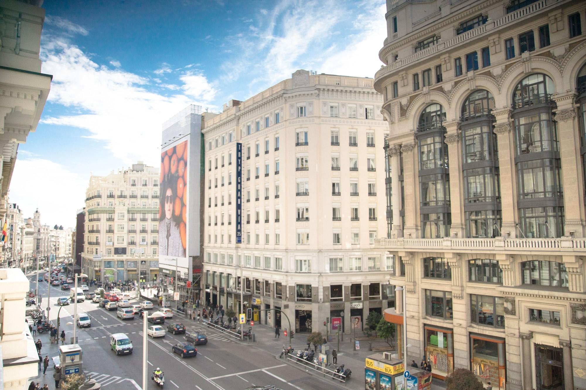Petit Palace Triball Madrid Exteriér fotografie
